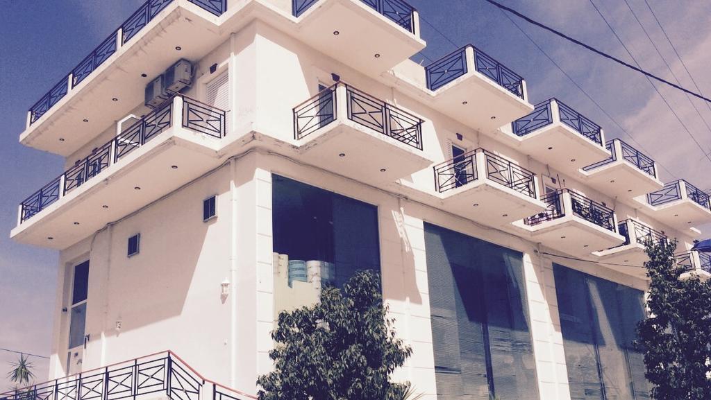 Lovely Apartments Patras Exterior foto